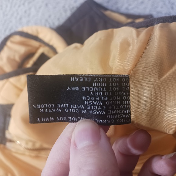 Last Kiss Quilted Vest L NWOT Tan Faux Suede Trim Zip Pockets Equestrian Style - Picture 5 of 8